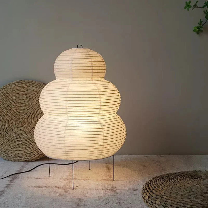 WabiGlow justerbar gulvlampe laget av rispapir Skanto