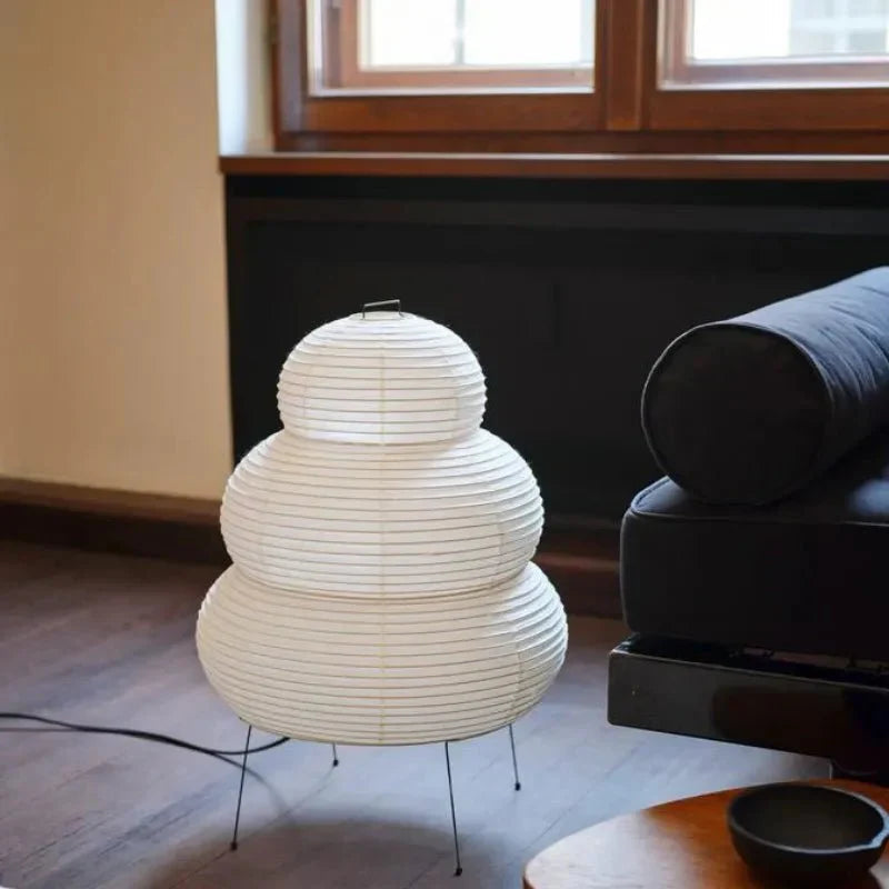 WabiGlow justerbar gulvlampe laget av rispapir Skanto