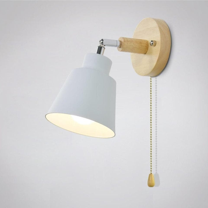 Skanto | Vegglampe med trekkbryter - TwistGlow