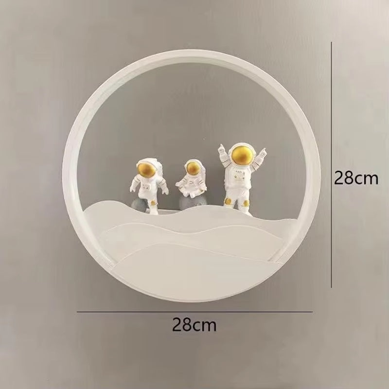 Skanto | Astronaut Vegglampe med TriColor LED Lys - 11" x 11"