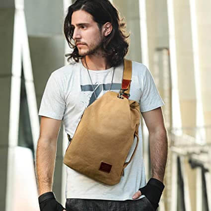 Vanntett lerrets crossover bag med tyverisikre lommer – MultiWear | Skanto