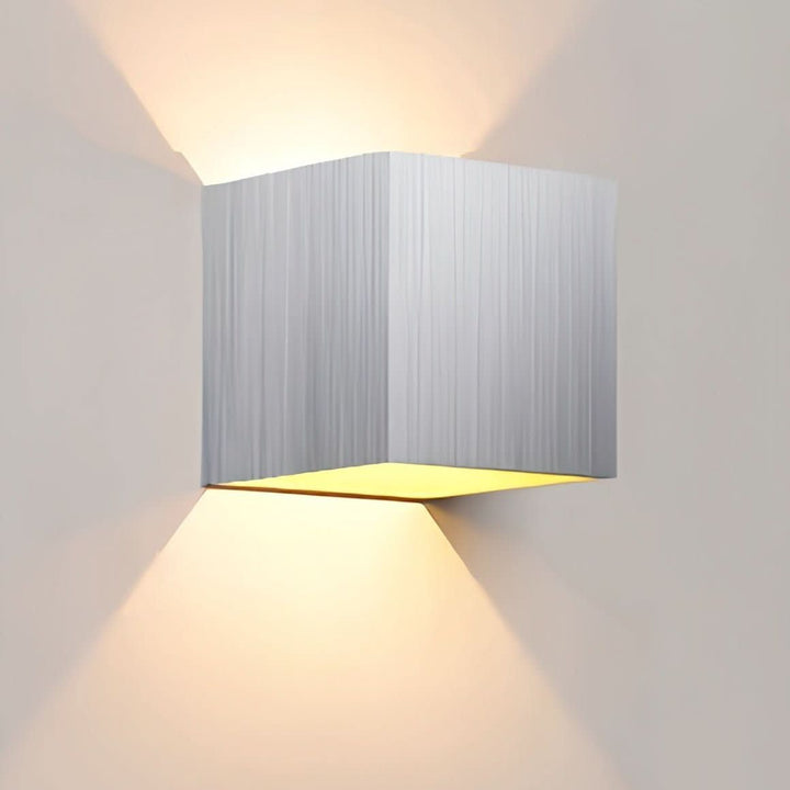 Skanto | Værbestandig Cube Vegglys – Opp Ned LED Utendørslampe