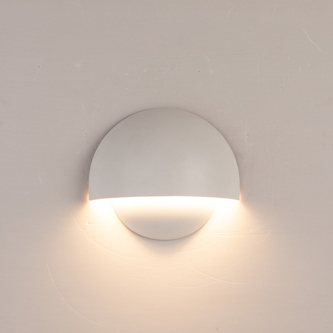 Skanto | LED vegglampe for hagen med en behagelig, varm glød