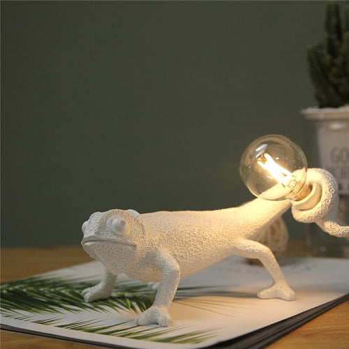 Skanto | Chameleon Bordlampe
