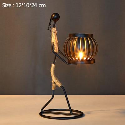 Håndlagde metalllysestaker med figurdesign, unike dekorasjoner for stue