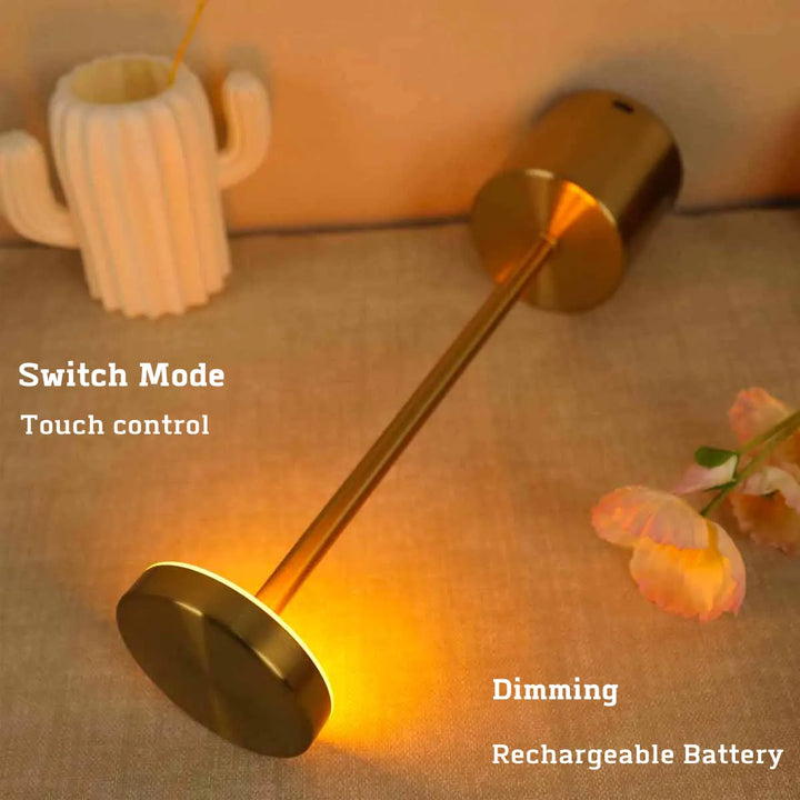 Skanto | Trådlampe i metall med LED - LumiMetal