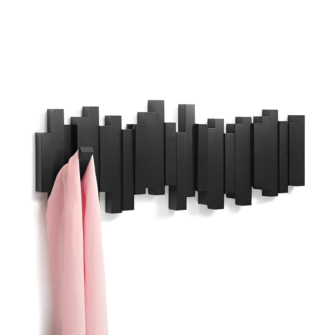Stilig tre garderobe – FleksiSkantoe magnetiske kroker for mer organisering | Ideell for soverom | Skanto