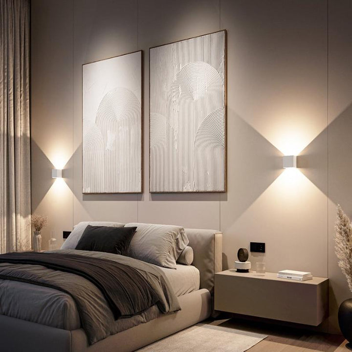 Skanto | LumiGuard - LED vegglampe med varm lys