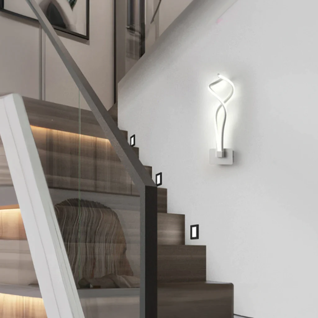 ÉclatHarmonieux – Elegant Vegglampe for en Avslappende Atmosfære Skanto