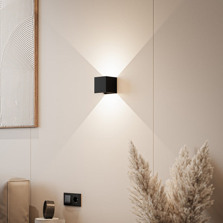 Skanto | Elegant LED vegglampe med atmosfærisk, varmt lys
