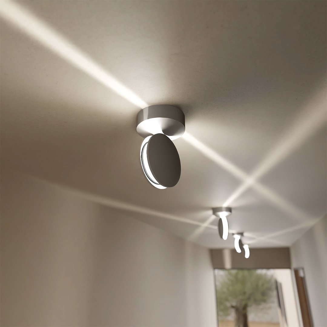 Skanto | NovaWall LED Vegglampe med fargeforandrende design