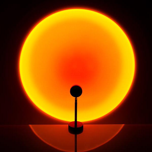 Skanto | Modern Bordlampe Solnedgang Lampe Varm Hvit Design